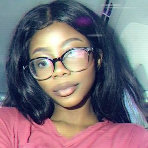 Meet your Posher, Charnesha